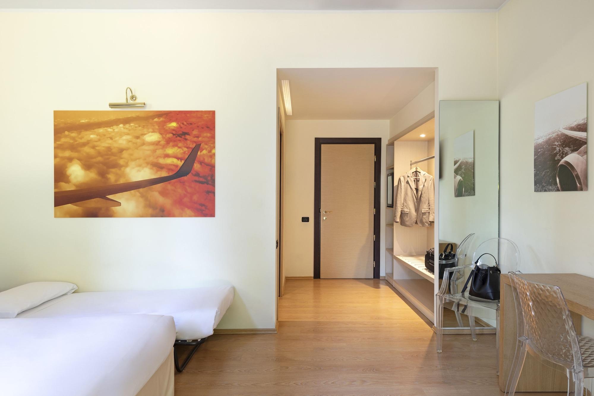 บีแอนด์บี โฮเทล มัลเปนซา ลาโก มัจจอเร Hotel เวอร์จาเต ภายนอก รูปภาพ