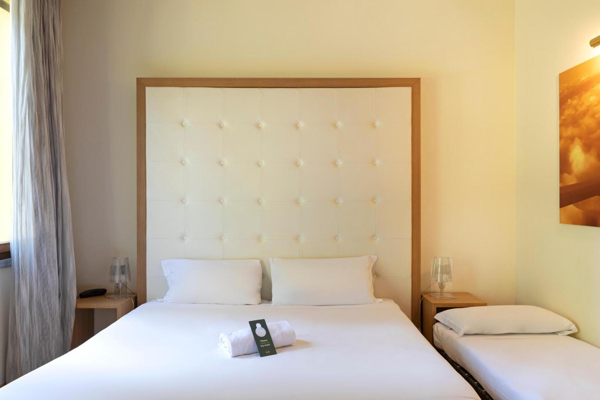 บีแอนด์บี โฮเทล มัลเปนซา ลาโก มัจจอเร Hotel เวอร์จาเต ภายนอก รูปภาพ