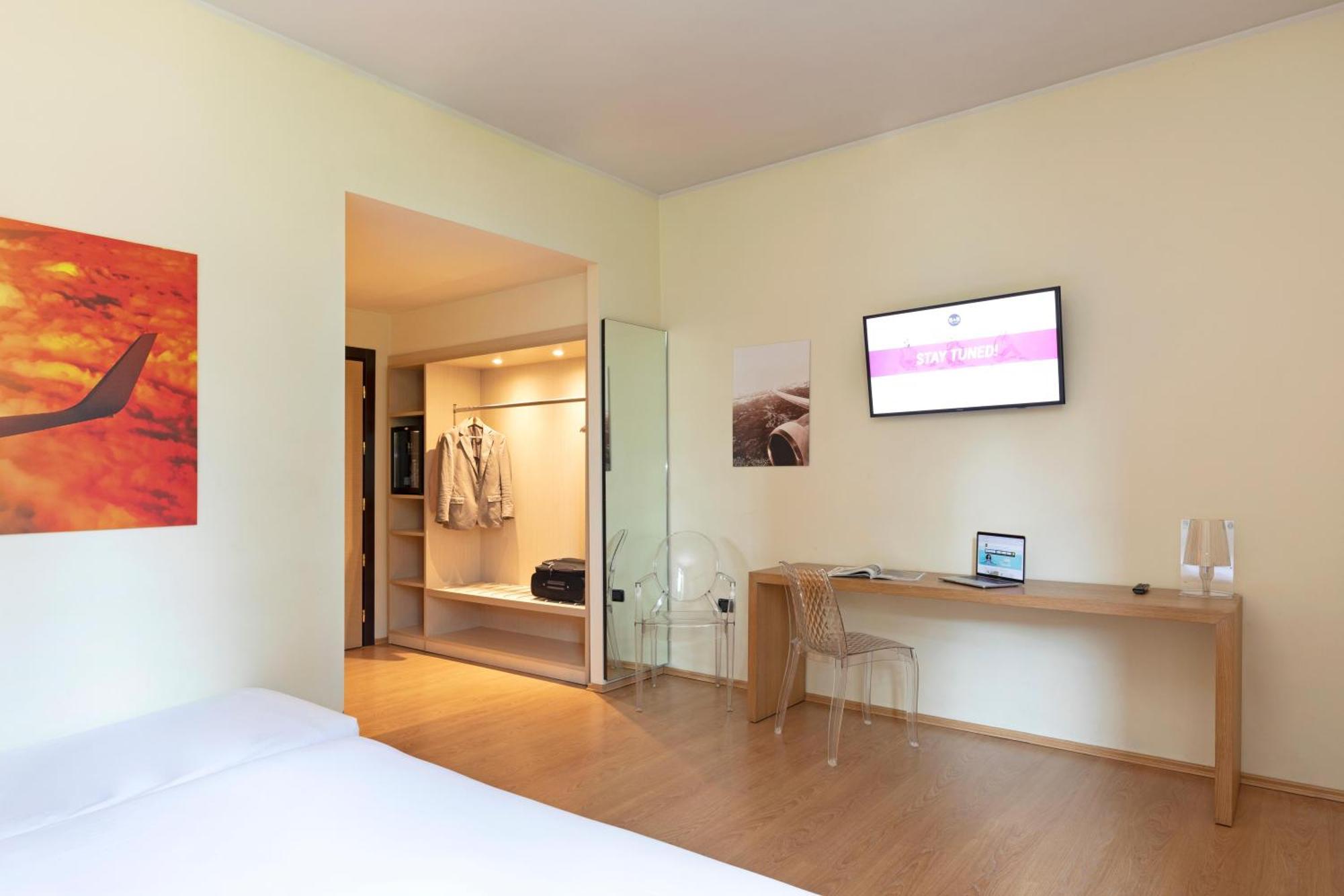 บีแอนด์บี โฮเทล มัลเปนซา ลาโก มัจจอเร Hotel เวอร์จาเต ภายนอก รูปภาพ
